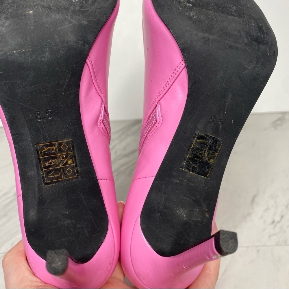 Jeffrey Campbell Nixie Pink Faux Leather Pointed Toe Bootie 8 1/2 - Picture 13 of 16